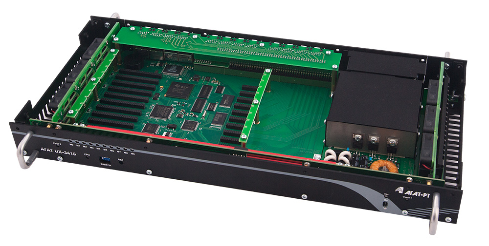 Предназначена для телефонизации больших и средних офисов, построения распределенных корпоративных сетей, расширения номерной емкости имеющейся АТС. В случае недостаточности портов в одном шасси возможно стекирование по высокоскоростному потоку Е1 или IP-сети. При объединении нескольких офисов или АТС сохраняется общий номерной план и настройка и управление из одной точки.
