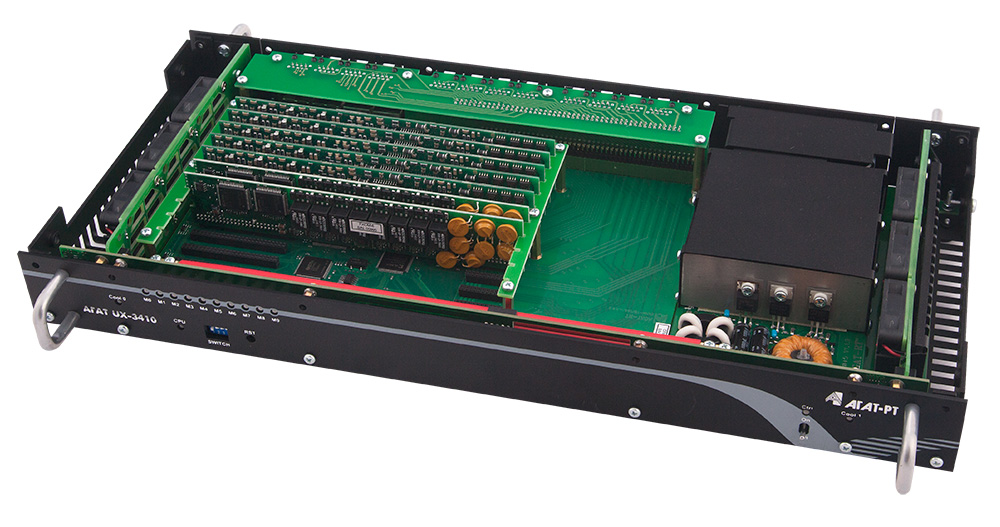 Предназначена для телефонизации больших и средних офисов, построения распределенных корпоративных сетей, расширения номерной емкости имеющейся АТС. В случае недостаточности портов в одном шасси возможно стекирование по высокоскоростному потоку Е1 или IP-сети. При объединении нескольких офисов или АТС сохраняется общий номерной план и настройка и управление из одной точки.
